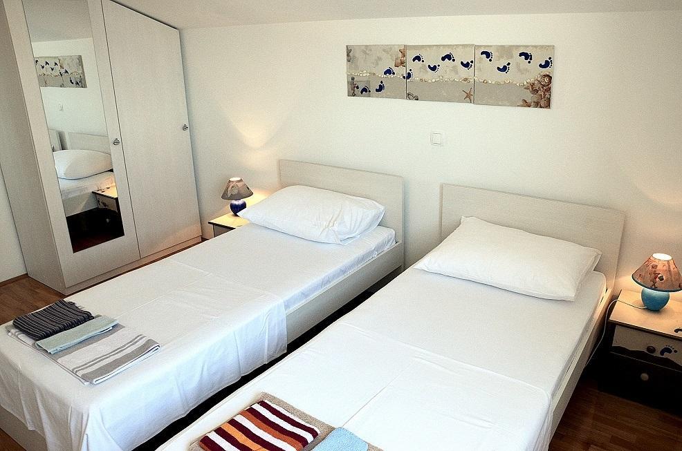 Villa ForTudor Milna  Habitación foto