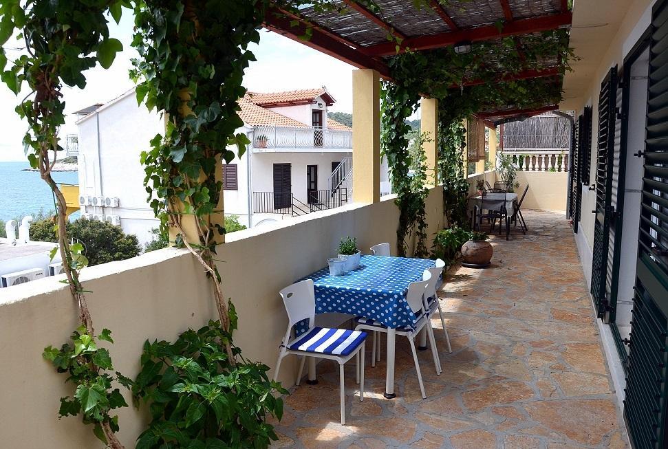 Villa ForTudor Milna  Habitación foto