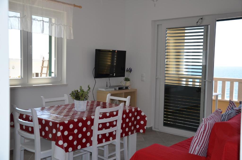 Villa ForTudor Milna  Habitación foto
