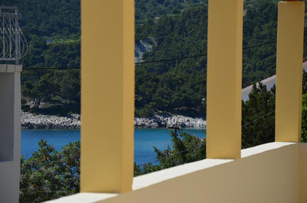 Villa ForTudor Milna  Exterior foto
